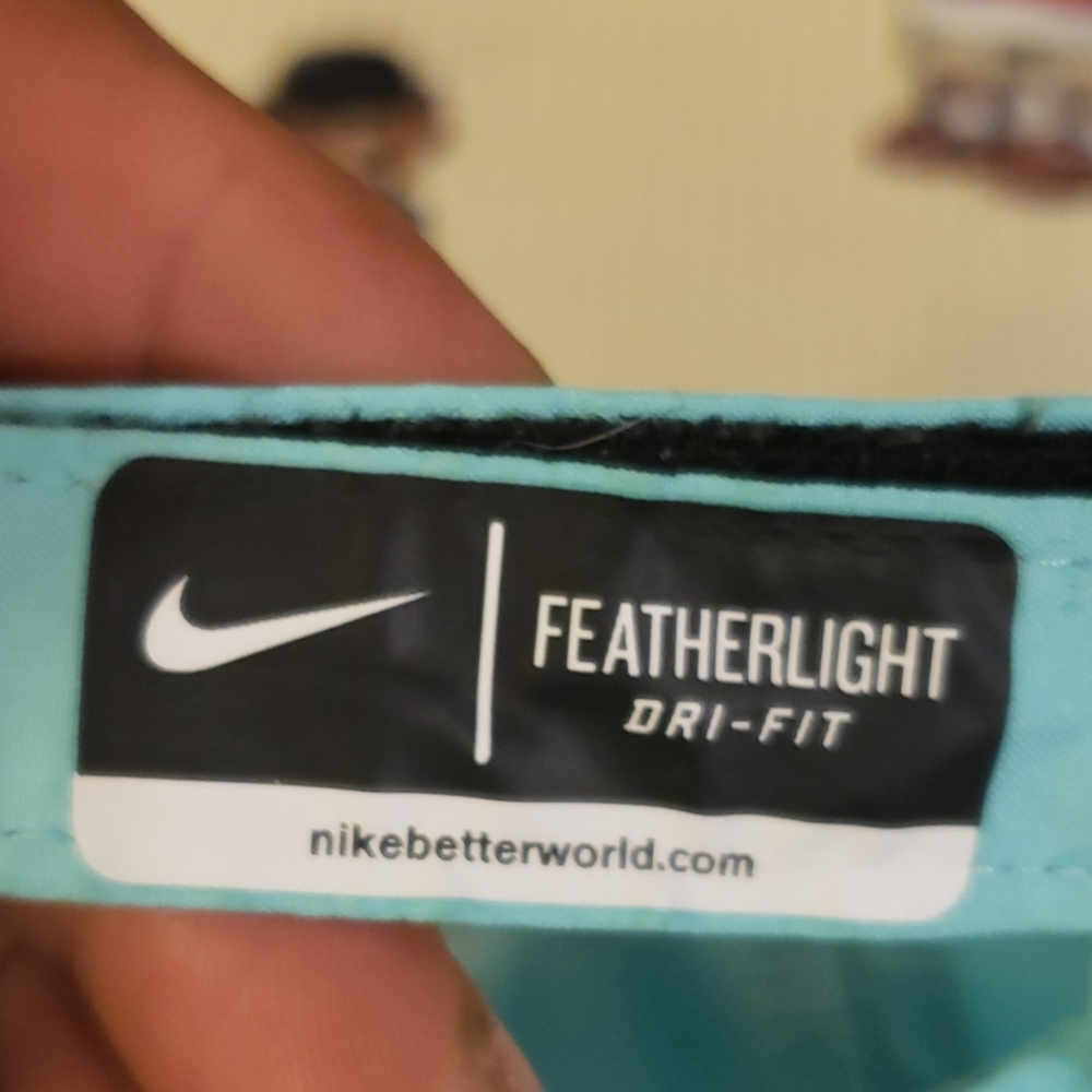 nike hat - Picture 5 of 5